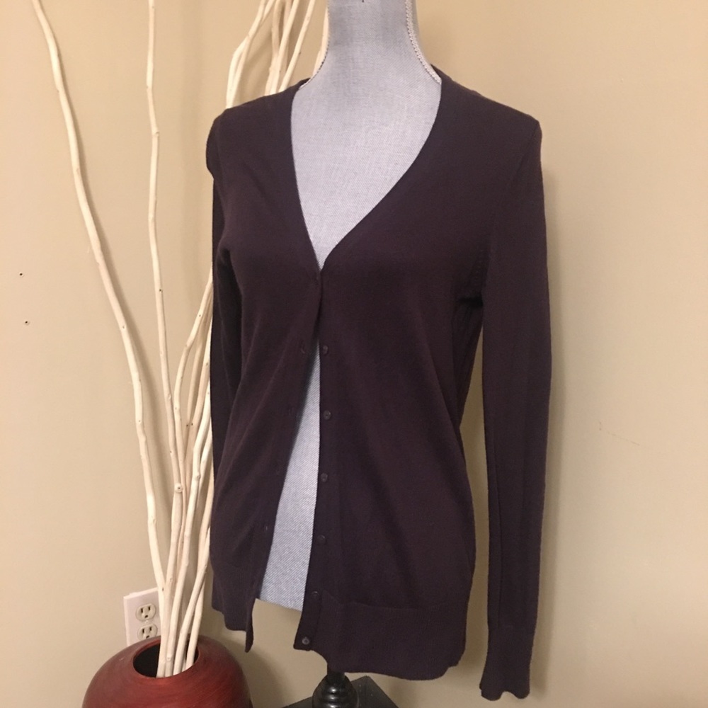 Gap medium plum colored cardigan